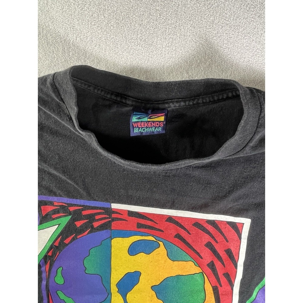 VTG Weekends Beachwear 80's 90's Retro Earth  Shirt Black Vintage Fade FLAW - Picture 2 of 9
